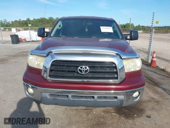 2008 Toyota Tundra SR5 z VIN 5TBRV54108S475545, wystawiony jako IAAI lot #43390942 z przebiegiem 230 720 mil mil oraz . Historia ofert i sprzedaży dostępna na DreamBid. Obrazek 12.