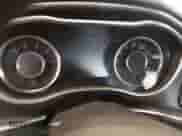 2015 Dodge Challenger SXT Plus z VIN 2C3CDZBG4FH705425, wystawiony jako IAAI lot #43362659 z przebiegiem Nie podano mil oraz . Historia ofert i sprzedaży dostępna na DreamBid. Obrazek 7.