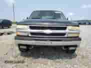 1999 Chevrolet Silverado 1500 LS z VIN 2GCEC19T2X1155969, wystawiony jako Copart lot #58909085 z przebiegiem 346 571 mil mil oraz Szkoda całkowita • Salvage title. Historia ofert i sprzedaży dostępna na DreamBid. Obrazek 5.
