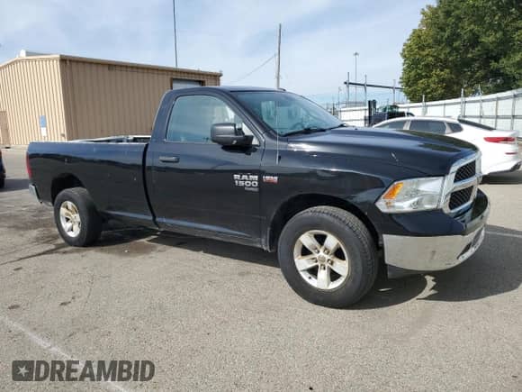 2019 Ram 1500 Tradesman with VIN 3C6JR6DT1KG506072, listed as a Copart auction lot 86143835 with 118,971 mi miles and Clean title. Bid and sale history available at DreamBid. Image 4.