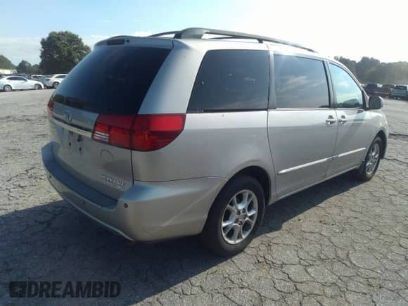 2004 Toyota Sienna XLE z VIN 5TDBA22C24S012372, wystawiony jako IAAI lot #37033120 z przebiegiem 249 792 mil mil oraz . Historia ofert i sprzedaży dostępna na DreamBid. Obrazek 4.