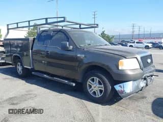 2008 Ford F-150 XL with VIN 1FTPX125X8KC77697, listed as a IAAI auction lot 42328619 with 178,574 mi miles and . Bid and sale history available at DreamBid. Image 1.