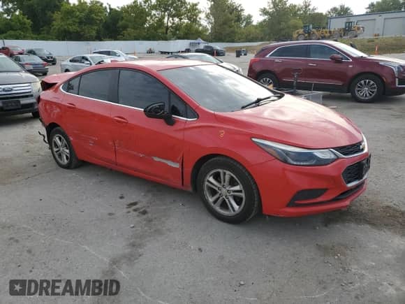 2018 Chevrolet Cruze LT with VIN 1G1BE5SM8J7116040, listed as a Copart auction lot 80091965 with 138,394 mi miles and Salvage title. Bid and sale history available at DreamBid. Image 4.