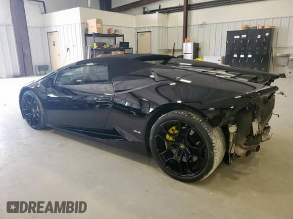 2016 Lamborghini Huracan LP 610-4 with VIN ZHWUR1ZF3GLA05085, listed as a Copart auction lot 60136495 with 34,811 mi miles and Salvage title. Bid and sale history available at DreamBid. Image 2.