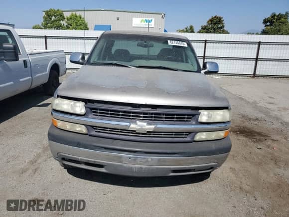2000 Chevrolet Silverado 2500 LS с VIN 1GCGC29U3YE181570, выставлен на аукционе Copart как лот 62145615 с пробегом 300 250 миль миль и Списание • Salvage title. История ставок и продаж доступна на DreamBid. Изображение 5.