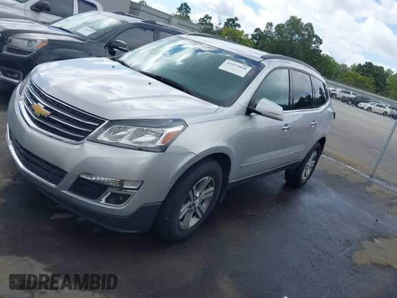 2017 Chevrolet Traverse LT z VIN 1GNKRHKDXHJ192277, wystawiony jako IAAI lot #42979800 z przebiegiem 125 063 mil mil oraz . Historia ofert i sprzedaży dostępna na DreamBid. Obrazek 2.