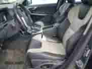 2016 Volvo S60 T5 Platinum с VIN YV4612UM2G2001288, выставлен на аукционе Copart как лот 46215315 с пробегом 124 728 миль миль и Списание • Salvage title. История ставок и продаж доступна на DreamBid. Изображение 7.