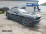 2019 Dodge Challenger SXT z VIN 2C3CDZAG4KH503745, wystawiony jako Copart lot #69002195 z przebiegiem 90 640 mil mil oraz Szkoda całkowita • Salvage title. Historia ofert i sprzedaży dostępna na DreamBid. Obrazek 4.