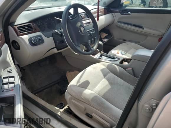 2008 Chevrolet Impala LS z VIN 2G1WB55K089207350, wystawiony jako Copart lot #63740185 z przebiegiem 194 180 mil mil oraz Szkoda całkowita • Salvage title. Historia ofert i sprzedaży dostępna na DreamBid. Obrazek 8.