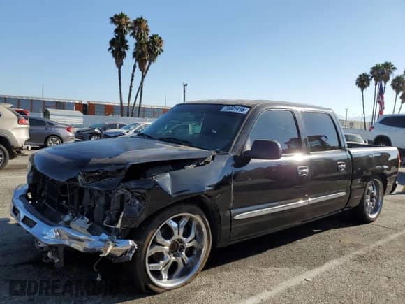 2006 GMC Sierra 1500 SLE1 z VIN 2GTEC13T161228725, wystawiony jako Copart lot #70601415 z przebiegiem 225 912 mil mil oraz Szkoda całkowita • Salvage title. Historia ofert i sprzedaży dostępna na DreamBid. Obrazek 1.
