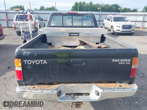 1997 Toyota Tacoma с VIN 4TAWN72N0VZ281132, выставлен на аукционе IAAI как лот 42177363 с пробегом 145 622 миль миль и . История ставок и продаж доступна на DreamBid. Изображение 18.