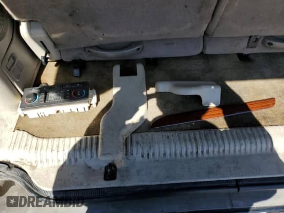 2004 Cadillac Escalade with VIN 1GYEC63TX4R104979, listed as a Copart auction lot 48992455 with 210,937 mi miles and Salvage title. Bid and sale history available at DreamBid. Image 13.