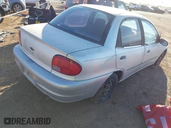 2000 Chevrolet Metro Lsi с VIN 2C1MR5229Y6704622, выставлен на аукционе IAAI как лот 41655287 с пробегом 255 664 миль миль и . История ставок и продаж доступна на DreamBid. Изображение 4.