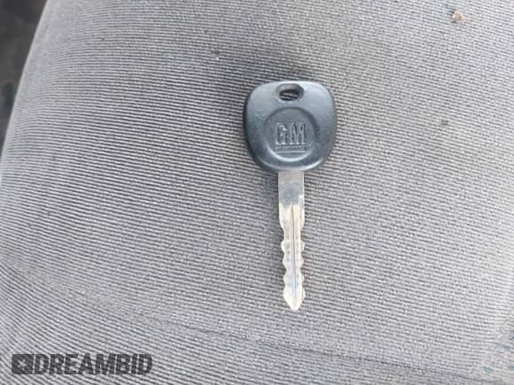 2005 Chevrolet Silverado 1500HD LT с VIN 1GCGC13U85F821460, выставлен на аукционе IAAI как лот 42150934 с пробегом 272 356 миль миль и . История ставок и продаж доступна на DreamBid. Изображение 11.