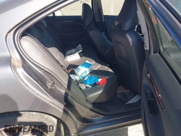 2006 Volvo S60 2.5L Turbo с VIN YV1RS592362518825, выставлен на аукционе IAAI как лот 43235434 с пробегом Не указан миль и . История ставок и продаж доступна на DreamBid. Изображение 8.