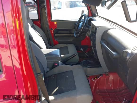 2008 Jeep Wrangler Unlimited X с VIN 1J4GB39188L649099, выставлен на аукционе IAAI как лот 41439440 с пробегом 211 291 миль миль и . История ставок и продаж доступна на DreamBid. Изображение 5.