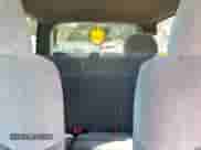 2000 Chevrolet Blazer LS z VIN 1GNCS13W4YK132571, wystawiony jako Copart lot #81794244 z przebiegiem 152 253 mil mil oraz Szkoda całkowita • Salvage title. Historia ofert i sprzedaży dostępna na DreamBid. Obrazek 10.