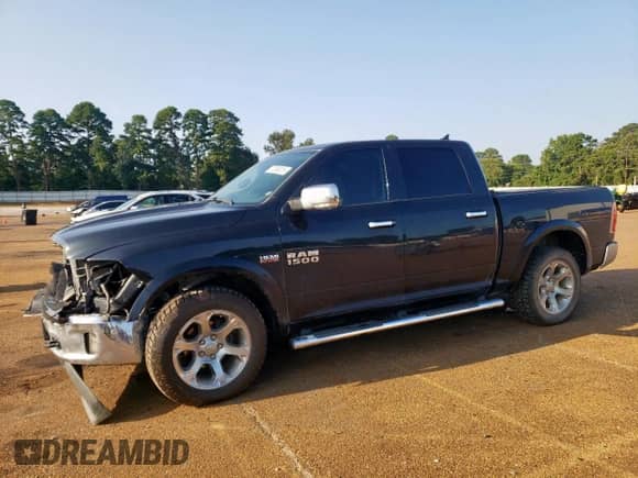 2017 Ram 1500 Laramie с VIN 1C6RR7NT6HS799833, выставлен на аукционе Copart как лот 72049015 с пробегом 161 890 миль миль и Списание • Salvage title. История ставок и продаж доступна на DreamBid. Изображение 1.
