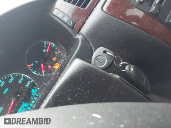 2009 Chevrolet Impala LT z VIN 2G1WT57K991319493, wystawiony jako IAAI lot #43395837 z przebiegiem 226 417 mil mil oraz . Historia ofert i sprzedaży dostępna na DreamBid. Obrazek 11.