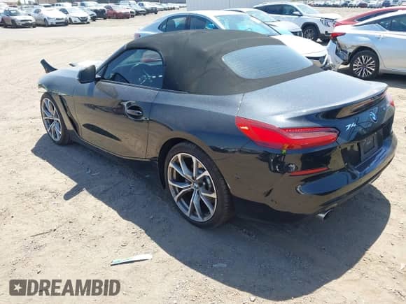 2020 BMW Z4 sDrive30i with VIN WBAHF3C06LWW72769, listed as a IAAI auction lot 42458058 with 38,448 mi miles and . Bid and sale history available at DreamBid. Image 3.