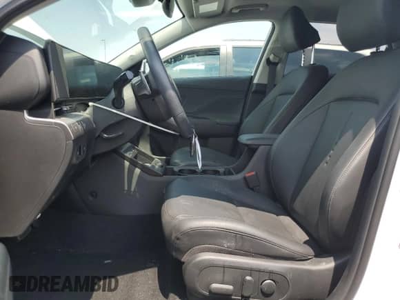 2025 Hyundai Kona Limited с VIN KM8HE3A35SU186317, выставлен на аукционе Copart как лот 64277745 с пробегом 6 830 миль миль и Списание • Salvage title. История ставок и продаж доступна на DreamBid. Изображение 7.
