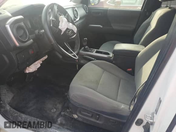 2022 Toyota Tacoma SR с VIN 3TYSZ5AN9NT062561, выставлен на аукционе Copart как лот 53581755 с пробегом 61 401 миль миль и Списание • Salvage title. История ставок и продаж доступна на DreamBid. Изображение 7.
