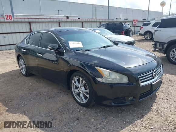 2014 Nissan Maxima S z VIN 1N4AA5AP6EC493379, wystawiony jako IAAI lot #42399965 z przebiegiem 161 147 mil mil oraz . Historia ofert i sprzedaży dostępna na DreamBid. Obrazek 1.