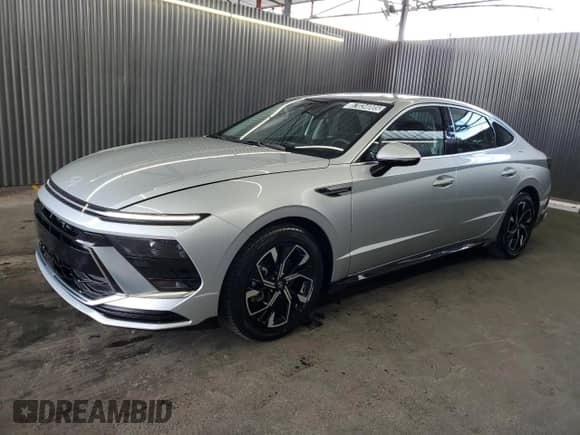 2025 Hyundai Sonata SEL с VIN KMHL64JA4SA447448, выставлен на аукционе Copart как лот 87034005 с пробегом 24 966 миль миль и На запчасти • Non repairable. История ставок и продаж доступна на DreamBid. Изображение 1.