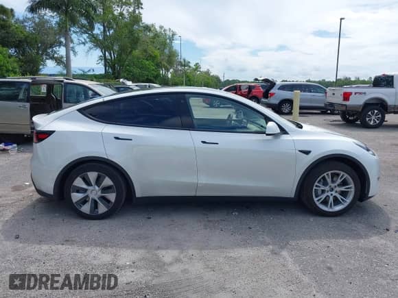 2022 Tesla Model Y Long Range с VIN 7SAYGAEE9NF429450, выставлен на аукционе IAAI как лот 42707891 с пробегом 68 981 миль миль и . История ставок и продаж доступна на DreamBid. Изображение 14.