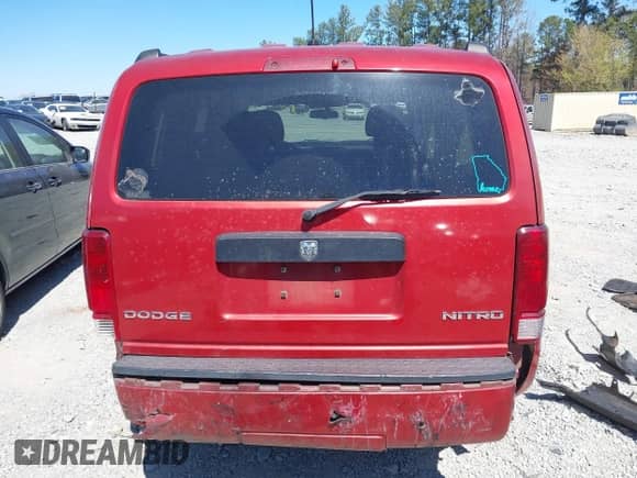 2010 Dodge Nitro SE with VIN 1D4PT2GK7AW142856, listed as a IAAI auction lot 41855687 with 197,248 mi miles and . Bid and sale history available at DreamBid. Image 17.