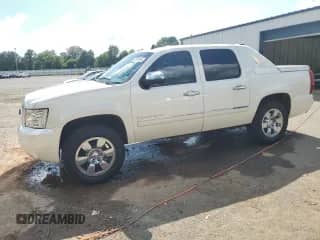 2012 Chevrolet Avalanche LTZ with VIN 3GNTKGE78CG157868, listed as a Copart auction lot 62534935 with 154,690 mi miles and Salvage title. Bid and sale history available at DreamBid. Image 1.