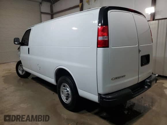 2024 Chevrolet Express Cargo with VIN 1GCWGAFP9R1175208, listed as a Copart auction lot 50543055 with 9,444 mi miles and Clean title. Bid and sale history available at DreamBid. Image 2.