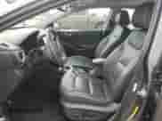 2017 Hyundai Ioniq Limited с VIN KMHC05LC5HU028814, выставлен на аукционе Copart как лот 81238015 с пробегом 149 751 миль миль и Списание • Salvage title. История ставок и продаж доступна на DreamBid. Изображение 7.
