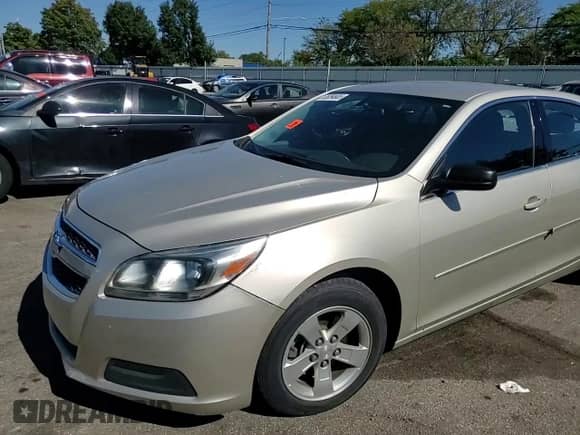 2013 Chevrolet Malibu LS с VIN 1G11B5SA2DF226778, выставлен на аукционе Copart как лот 85264905 с пробегом 80 200 миль миль и Списание • Salvage title. История ставок и продаж доступна на DreamBid. Изображение 13.