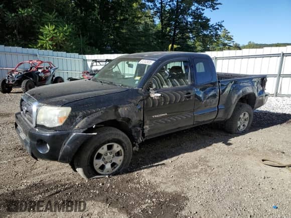 2006 Toyota Tacoma с VIN 5TEUU42N06Z242947, выставлен на аукционе Copart как лот 81243935 с пробегом 72 666 миль миль и Списание • Salvage title. История ставок и продаж доступна на DreamBid. Изображение 1.