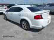 2014 Dodge Avenger R/T z VIN 1C3CDZBG8EN225989, wystawiony jako IAAI lot #42156256 z przebiegiem 172 715 mil mil oraz . Historia ofert i sprzedaży dostępna na DreamBid. Obrazek 3.