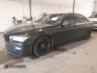 2013 BMW 7 Series 750i xDrive с VIN WBAYB6C5XDC998313, выставлен на аукционе IAAI как лот 42835766 с пробегом 151 062 миль миль и . История ставок и продаж доступна на DreamBid. Изображение 2.
