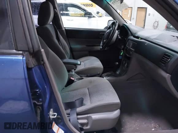 2004 Subaru Forester X with VIN JF1SG63624H706861, listed as a IAAI auction lot 42297575 with 185,120 mi miles and . Bid and sale history available at DreamBid. Image 5.