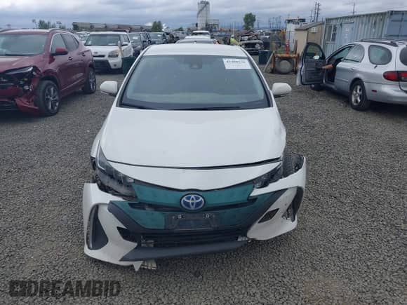 2018 Toyota Prius Plus z VIN JTDKARFP9J3095575, wystawiony jako IAAI lot #42408526 z przebiegiem 166 914 mil mil oraz . Historia ofert i sprzedaży dostępna na DreamBid. Obrazek 12.