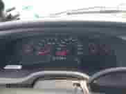 2008 Ford Econoline Cargo Commercial z VIN 1FTNS24W28DB54840, wystawiony jako IAAI lot #41966034 z przebiegiem 85 087 mil mil oraz . Historia ofert i sprzedaży dostępna na DreamBid. Obrazek 7.