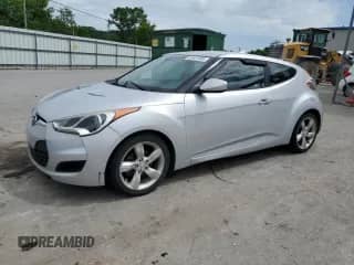 2015 Hyundai Veloster RE:FLEX with VIN KMHTC6AD7FU235596, listed as a Copart auction lot 55461305 with 141,636 mi miles and Salvage title. Bid and sale history available at DreamBid. Image 1.