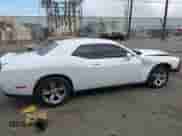 2019 Dodge Challenger SXT z VIN 2C3CDZAG6KH669989, wystawiony jako IAAI lot #43333069 z przebiegiem 161 866 mil mil oraz . Historia ofert i sprzedaży dostępna na DreamBid. Obrazek 14.