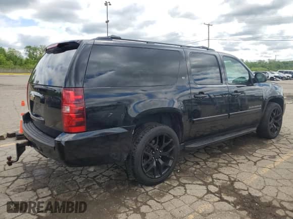 2008 Chevrolet Suburban 3LT with VIN 3GNFC16J88G103009, listed as a Copart auction lot 58179405 with 252,837 mi miles and Clean title. Bid and sale history available at DreamBid. Image 3.