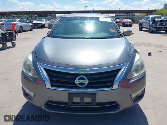 2015 Nissan Altima S с VIN 1N4AL3AP0FC476707, выставлен на аукционе IAAI как лот 43011300 с пробегом 76 790 миль миль и . История ставок и продаж доступна на DreamBid. Изображение 11.