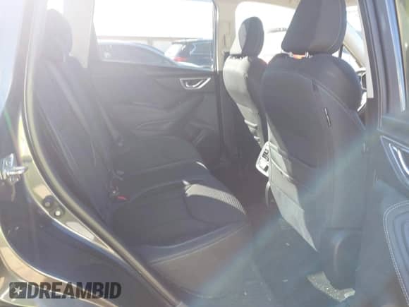 2020 Subaru Forester Premium z VIN JF2SKAJC1LH493731, wystawiony jako IAAI lot #43463731 z przebiegiem 31 525 mil mil oraz . Historia ofert i sprzedaży dostępna na DreamBid. Obrazek 8.