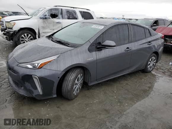 2019 Toyota Prius LE с VIN JTDL9RFU4K3011215, выставлен на аукционе Copart как лот 82524815 с пробегом 130 204 миль миль и Списание • Salvage title. История ставок и продаж доступна на DreamBid. Изображение 1.