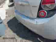 2014 Chevrolet Sonic LTZ с VIN 1G1JE6SB8E4218266, выставлен на аукционе IAAI как лот 42156201 с пробегом 136 054 миль миль и . История ставок и продаж доступна на DreamBid. Изображение 6.