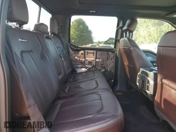 2016 Ford F-150 XLT z VIN 1FTFW1EG5GFA44068, wystawiony jako Copart lot #84649625 z przebiegiem 172 173 mil mil oraz Szkoda całkowita • Salvage title. Historia ofert i sprzedaży dostępna na DreamBid. Obrazek 10.