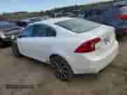 2015 Volvo S60 T6 Drive-E with VIN YV149MFK8F1345555, listed as a Copart auction lot 44394993 with 109,255 mi miles and . Bid and sale history available at DreamBid. Image 2.