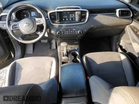 2020 Kia Sorento LX with VIN 5XYPG4A37LG659931, listed as a Copart auction lot 71433695 with 98,425 mi miles and Salvage title. Bid and sale history available at DreamBid. Image 8.